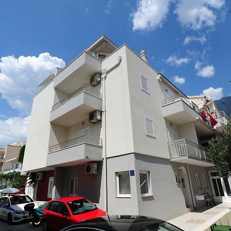 Apartments Knezevic Makarska Exterior foto